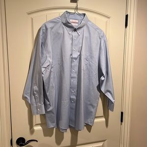 18 1/2 33 button down dress shirt.  Gold Label